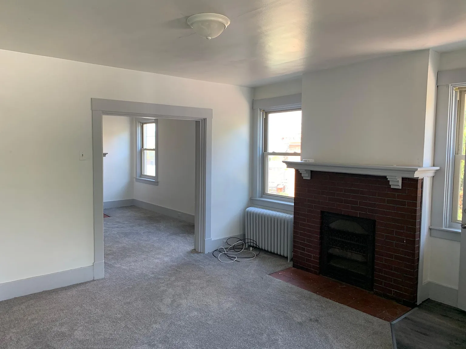 1308 Louise St — Photo 3