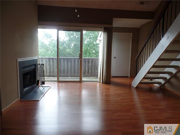 3rd image of 1913 Aspen Dr #1913