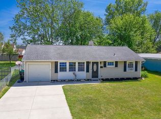 44 Revere Rd, Grand Island, NY 14072