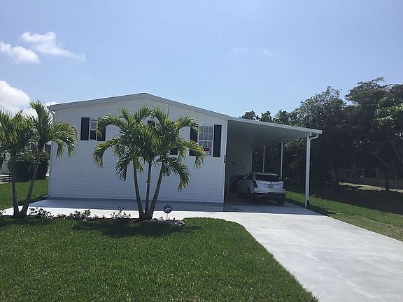 2nd image of 300 Marlin Dr