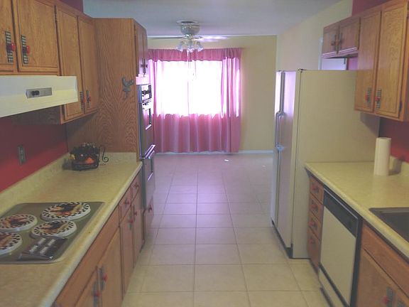 4th image of 4401 Del Monte Ave
