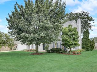 12925 W Ohio Ct, New Berlin, WI 53151
