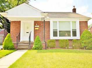 2131 Sheffield Rd, Birmingham, MI 48009