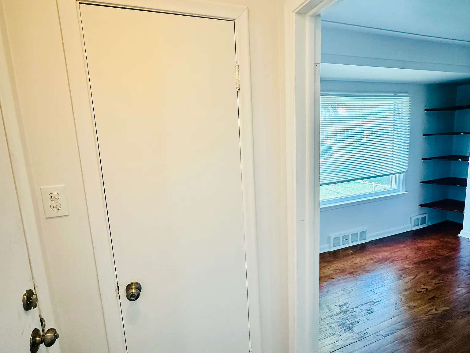 3 bed, 1186 sqft, $1,700 — Photo 3