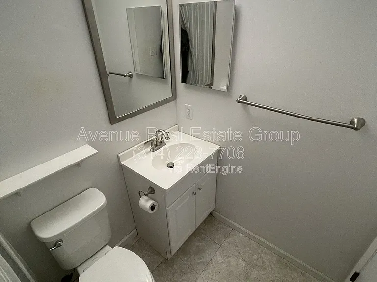 1231 Creve Coeur Crossing Ln #I — Photo 18