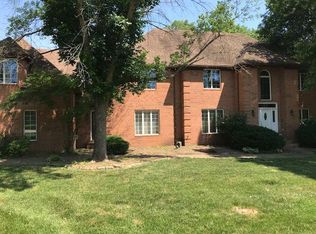 6926 Manor Pl, Terre Haute, IN 47802