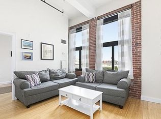 320 W 2nd St APT 304, Boston, MA 02127
