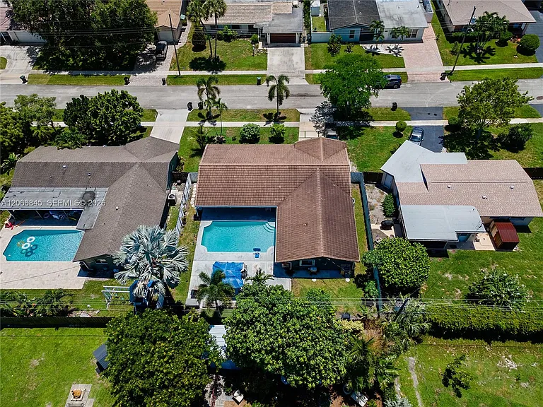 4241 NW 9th Ct #EFFICIENCY — Photo 26