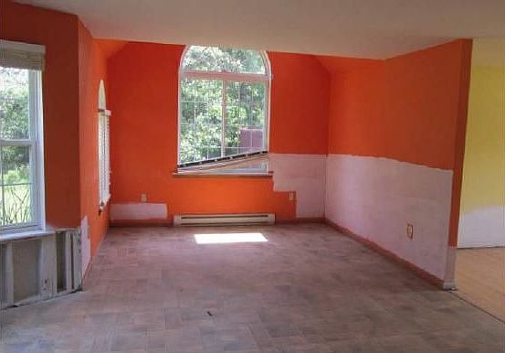 2nd image of 2096 Salina Dr