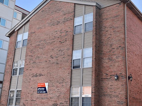 2nd image of 107 E Daniel St #17951826