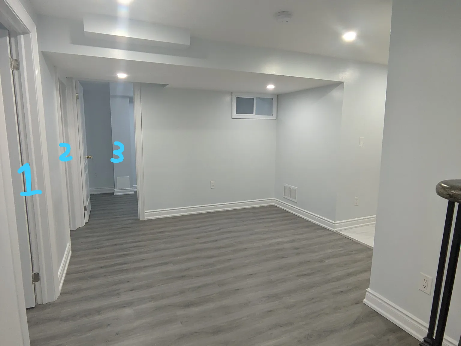 51 Britannia Ave E — Photo 4