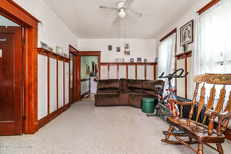 5th image of 320 Saratoga Street