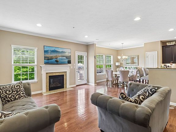 5th image of 310 Rosecliff Rd