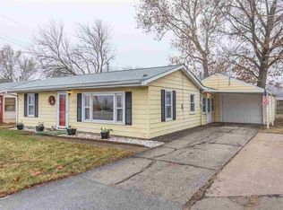 1508 Hospital Rd, Silvis, IL 61282