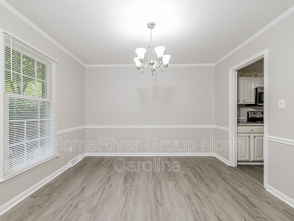 5th image of 4303 Penton Pl