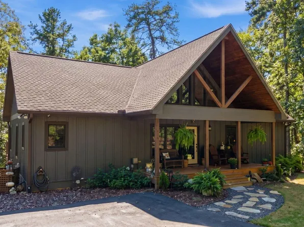 446 Old Village Rd, Sautee Nacoochee, GA 30571