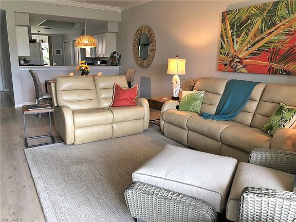 2nd image of 10220 Washingtonia Palm Way APT 1815
