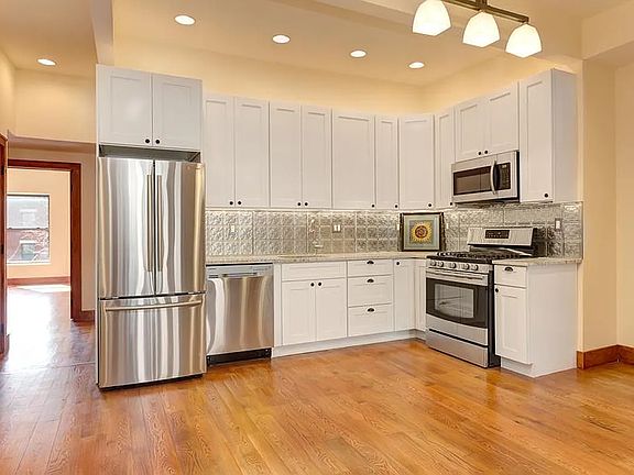 4th image of 315 Atlantic Ave APT 3