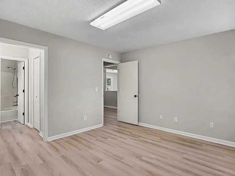 522 Temple Rd — Photo 19