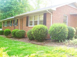 8407 Tree Ct, Stokesdale, NC 27357