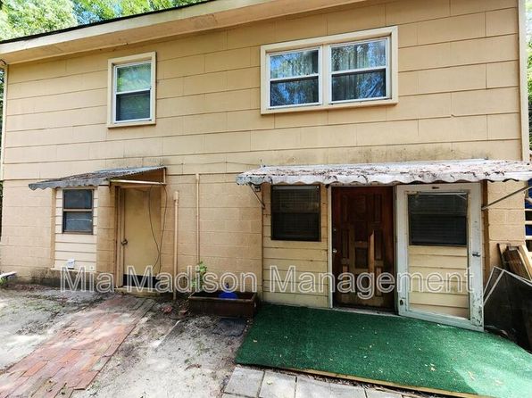 40 1/2 Wesley St