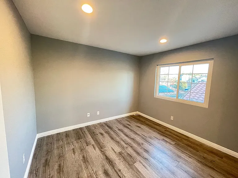 7210 Fargate Ter — Photo 18