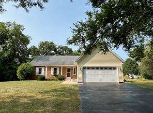 117 Tower Ct, Fox River Grove, IL 60021