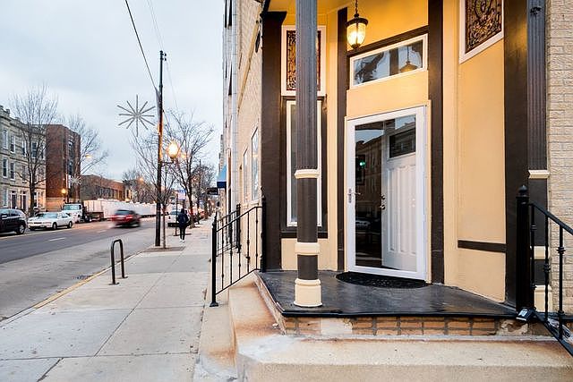 1st image of 2200 W Chicago Ave APT 1