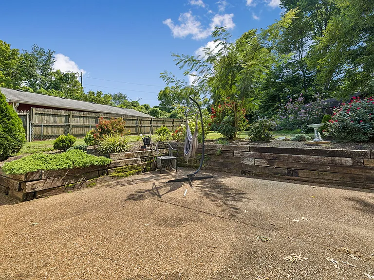 3317 Marcus Dr — Photo 33