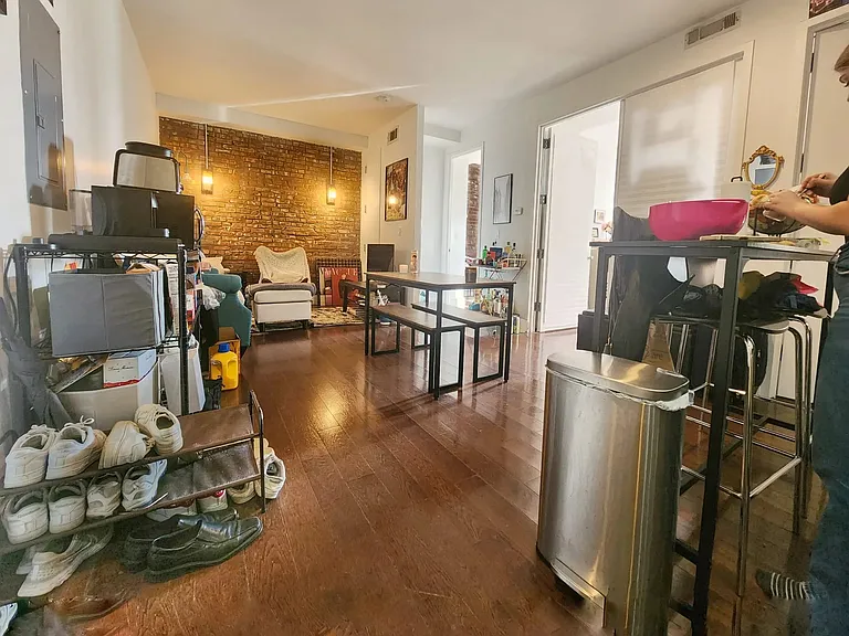 204 Starr St #2F — Photo 3