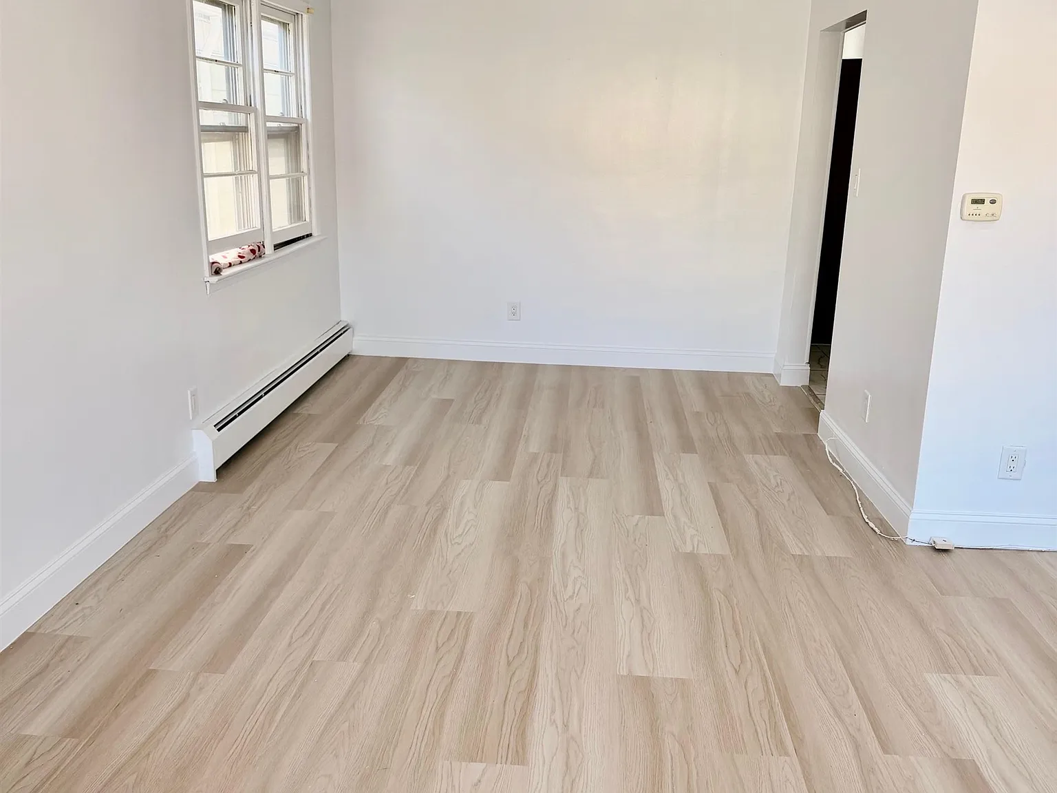 3 bed, 1.5 bath, $2,500 — Photo 4