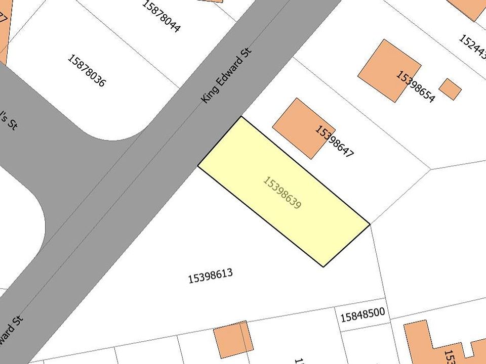 2nd image of 387 King Edward St