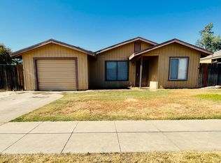 430 W Beechwood Ave, Pinedale, CA 93650