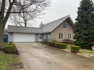 14837 Michael Dr, Leo, IN 46765