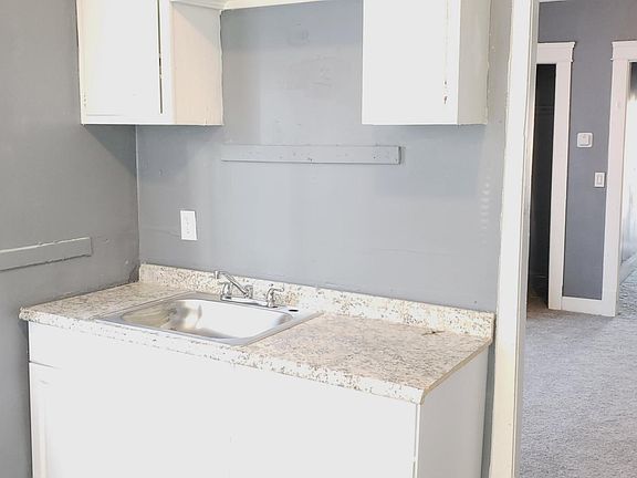 4th image of 4169 E 116th St