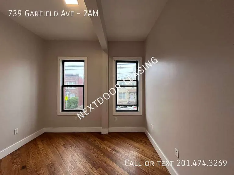 739 Garfield Ave #2AM — Photo 6