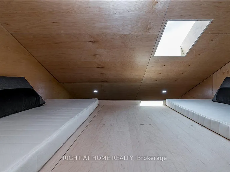 405 Limerick St — Photo 24