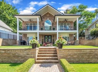 204 Lysander St, Rochester, MI 48307