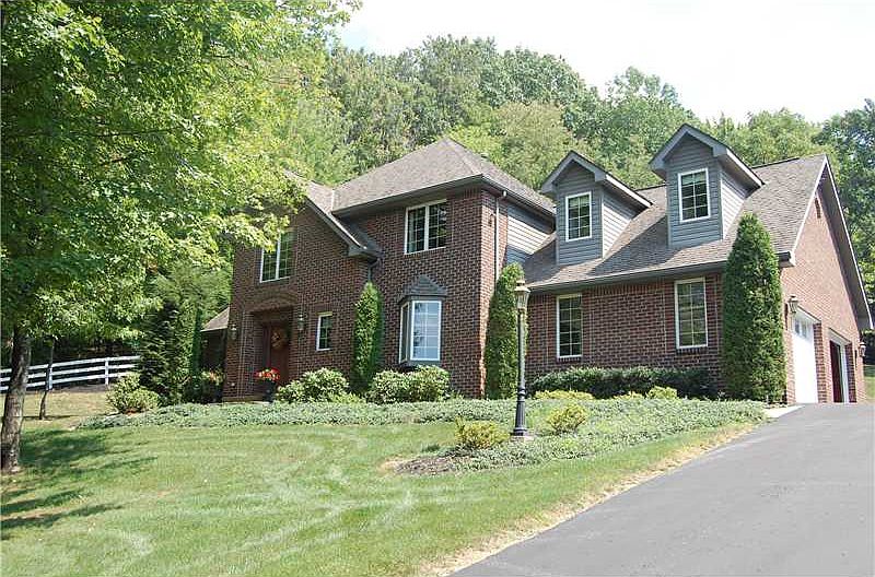 1st image of 112 Valley View Dr