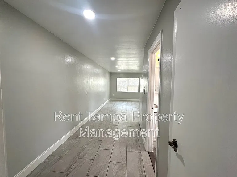 610-612 17th Ave S #610 — Photo 8