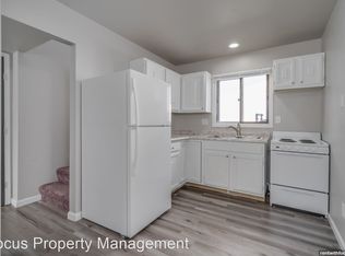 219 Sullivan St #1, Oshkosh, WI 54902