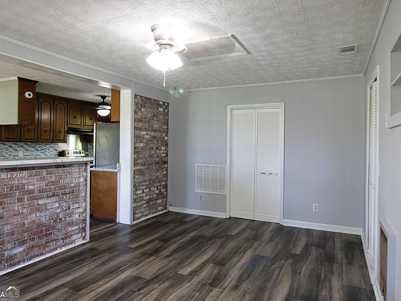2nd image of 136 Morris Dr