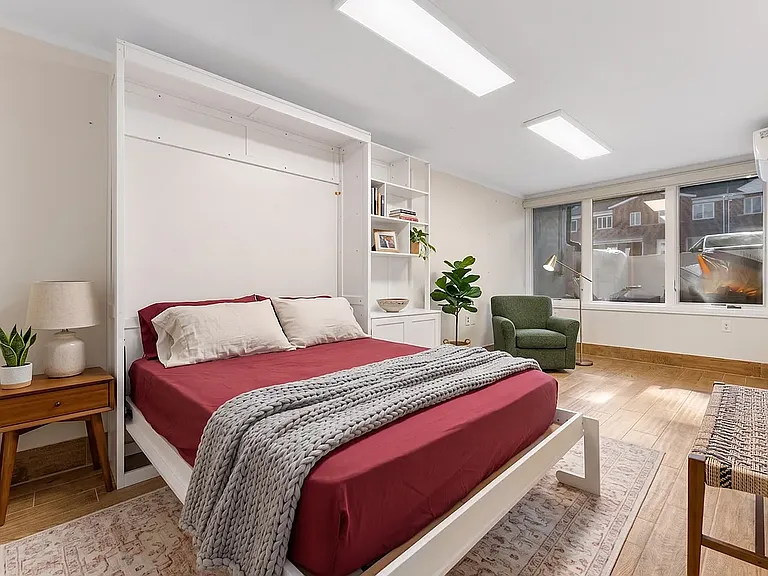 149 Pembroke St #B — Photo 4