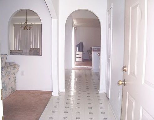 2nd image of 983 Gascony Ct