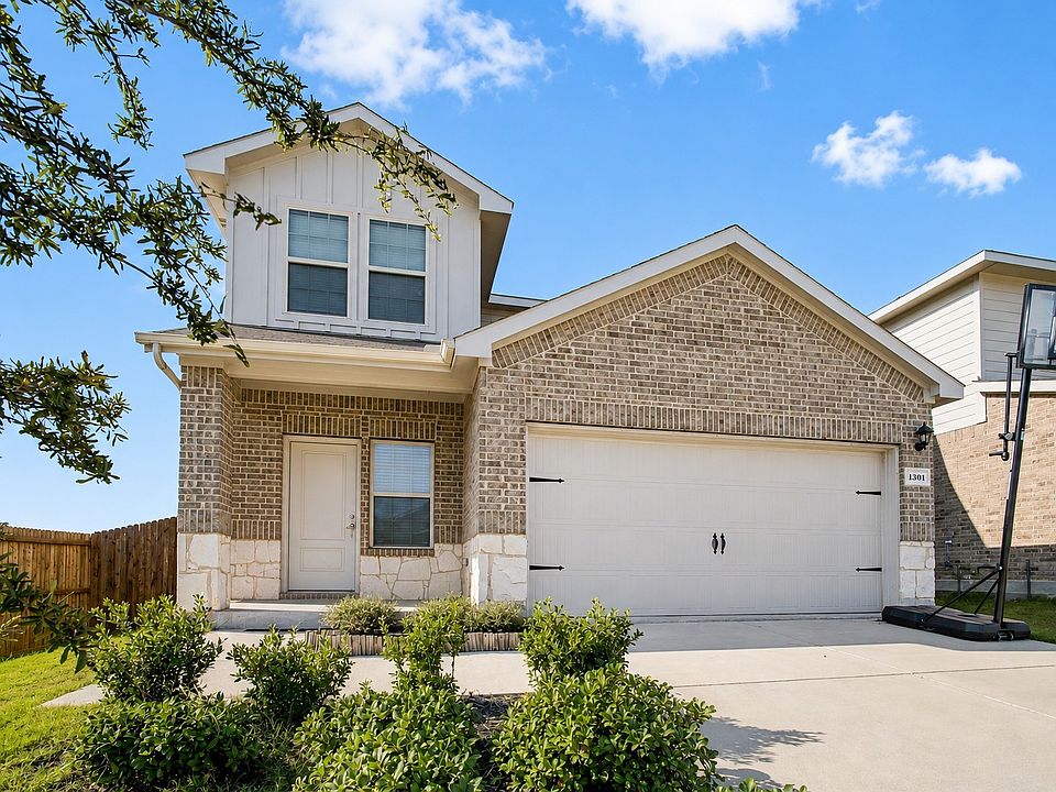 1st image of 1301 Draper Ln