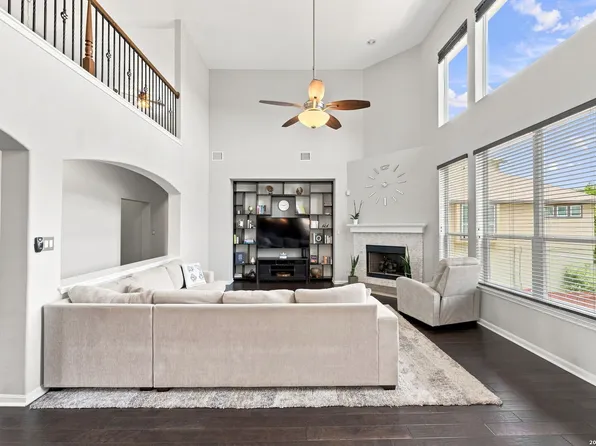 23554 Seven Winds, San Antonio, TX 78258