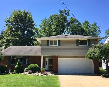 22761 Esther Ave, Fairview Park, OH, 44126