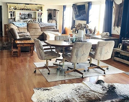 4th image of 40 Cypress Valley Rd