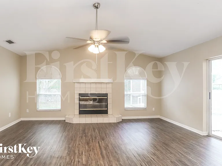 4411 Blantyre Pl — Photo 2
