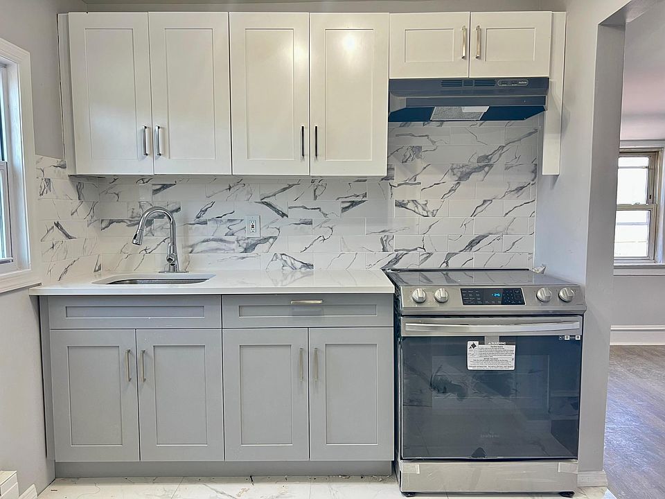 1st image of 233 N 18th St #4